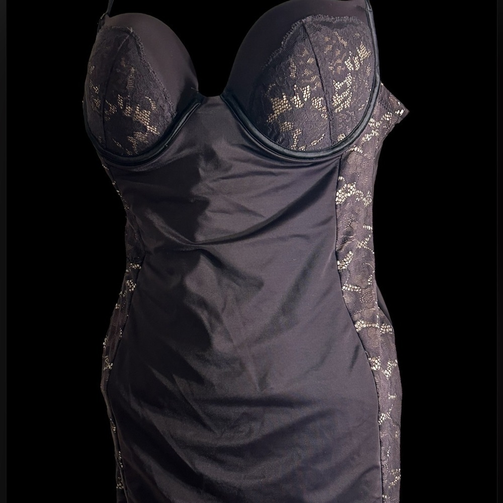 Maidenform Elegant Black Lace Slip Dress with Built in bra, 36B - Picture 5 of 5